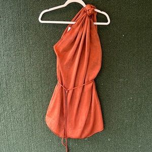 Rust colored, one shoulder Story designer dress🤩